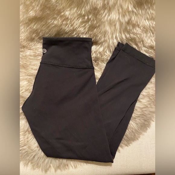 lululemon athletica Pants - Lululemon Capri Leggings